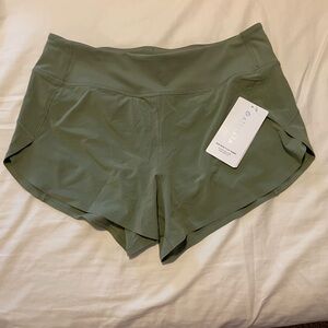 Athleta Run With It 3.5” Short